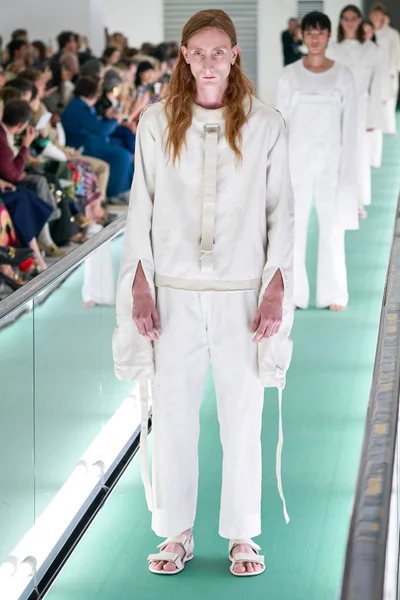 Look 101